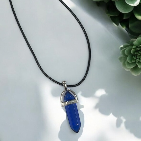 Minimalist Color Therapy Blue Pendant Necklace - Picture 1 of 5